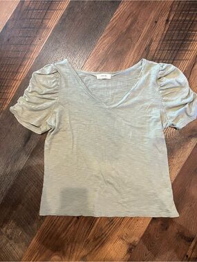 Jolie Sage V-Neck Puff Sleeve Top